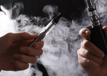 الغذاء والدواء تؤكد الالتزام بالأسس الخاصة بمنتجات التبغ والنيكوتين
