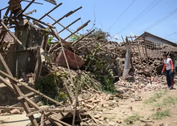 زلزال بقوة 6.7 درجة يضرب إندونيسيا