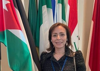 بشرى أبو شحوت تؤدي اليمين أمام نائب الملك عضوا في مستقلة الانتخاب