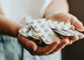 البريد الأردني ومستشفى الأميرة بسمة يبحثان تفعيل خدمة توصيل الأدوية للمرضى