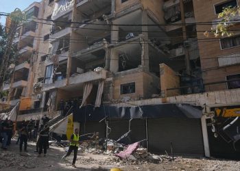 إسرائيل: أي صاروخ يطلق من لبنان سيقابل بهجوم على بيروت