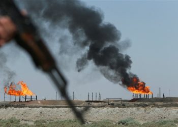 النفط يواصل خسائره بعد إلغاء ترامب ضربات ضد إيران