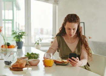 أطباء : نظام الطيبات .. خديعة غذائية تنتهي بكوارث صحية
