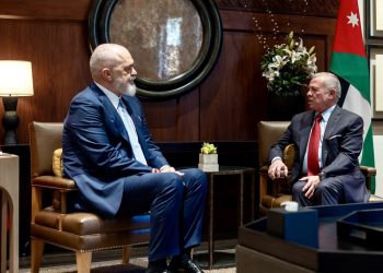الملك يتلقى اتصالا هاتفيا من رئيس الوزراء الألباني