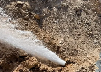 ضبط آبار مخالفة واعتداءات كبيرة على خطوط المياه في جنوب عمّان وناعور