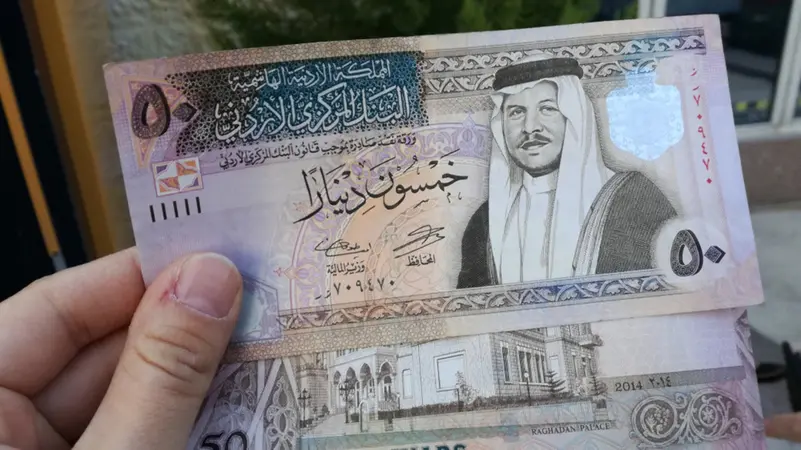 حركة نشطة في اسواق الصرافة الاردنية وانتعاش الطلب على الدينار