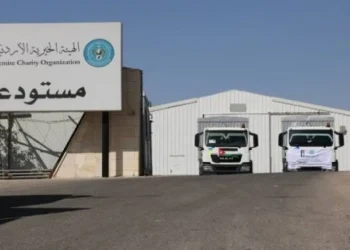 الأردن يسيّر قافلة مساعدات جديدة إلى لبنان تضم 28 شاحنة