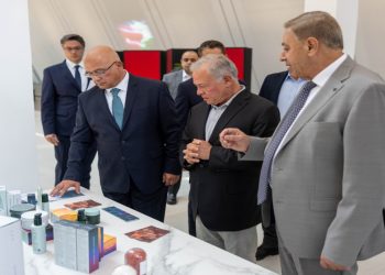 الملك يفتتح مشاريع حيوية لشركتي البوتاس العربية وبرومين الأردن في غور الصافي