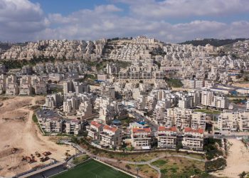الاحتلال يبحث تمويل إنشاء 61 مستوطنة في الضفة الغربية