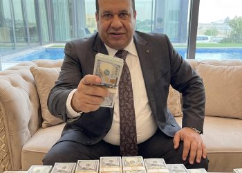 مصر تعتقل طليق فنانة شهيرة تورط بمعاملات مع صبري نخنوخ