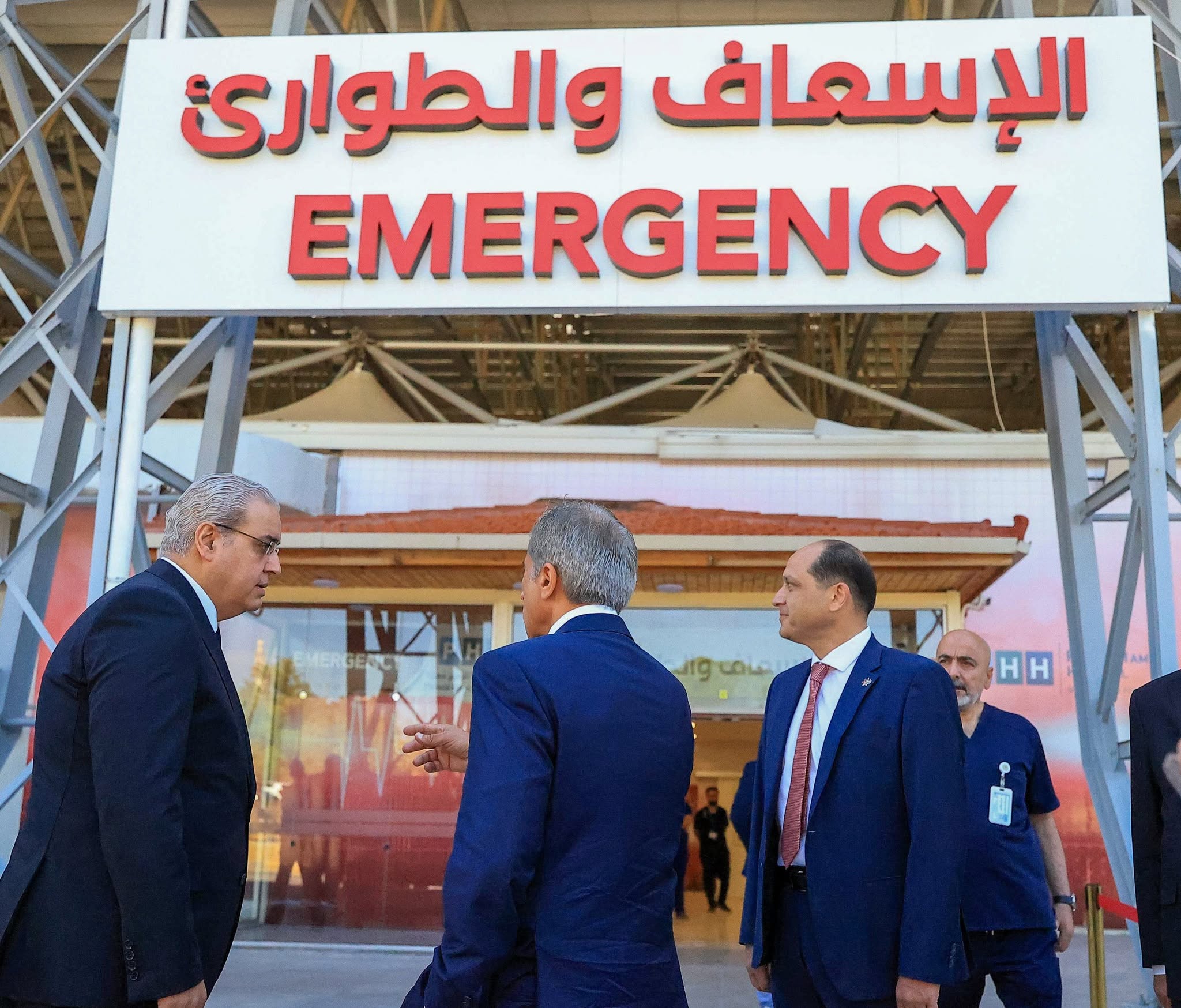 رئيس الوزراء يوجه بالإسراع في إنجاز المشاريع الصحية وإعادة تشغيل مستشفى عمّان الميداني