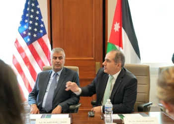 إشادة أمريكية بفرص الاستثمار في الطاقة والغاز والبنية التحتية في الأردن