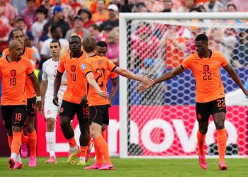 هولندا تهزم تونس 3-1 وتضرب موعدا مع المغرب في الدور الثاني