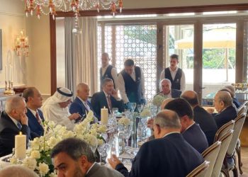 الفايز والرفاعي والعيسوي والصفدي على مائدة السفير السعودي
