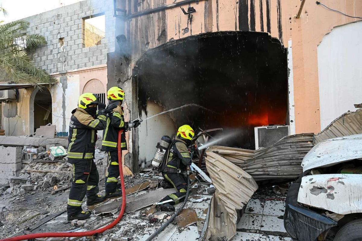 إصابة طفلة واحتراق مركبات وتضرر منازل جراء العدوان الإيراني على البحرين