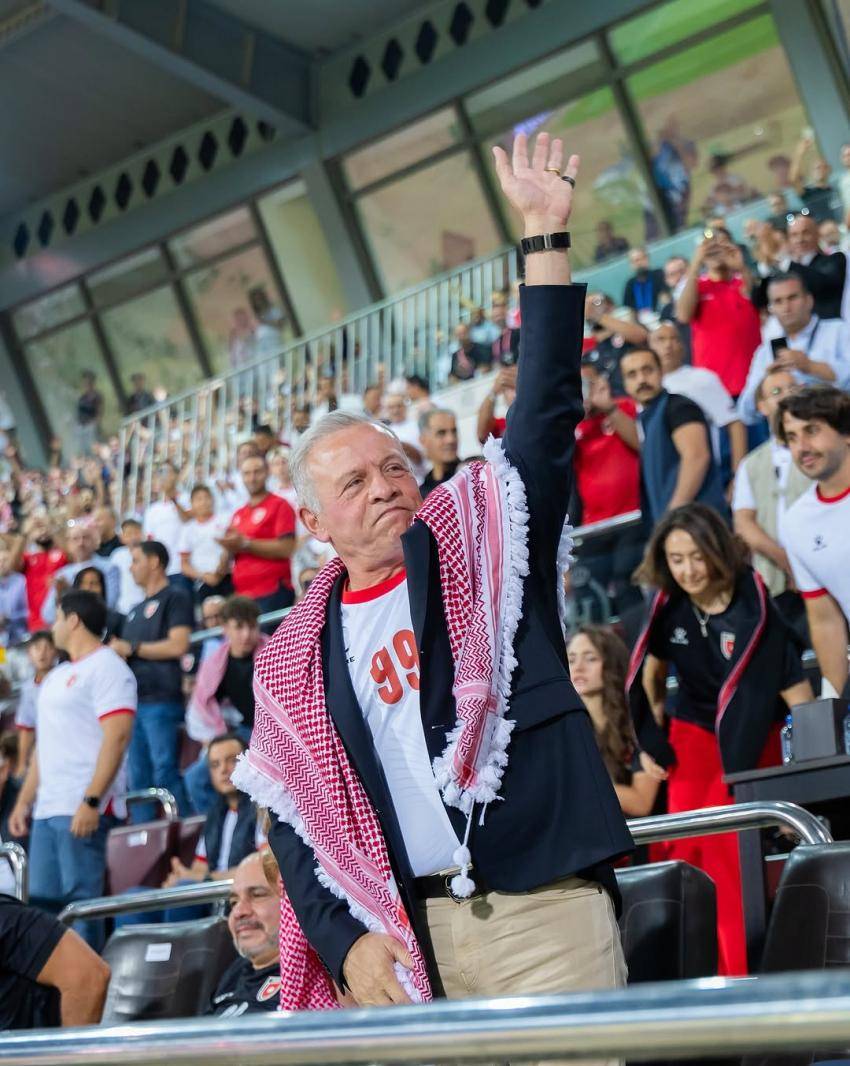 الملك للمنتخب الوطني: قاتلوا بروح النشامى وارفعوا اسم الأردن عاليا