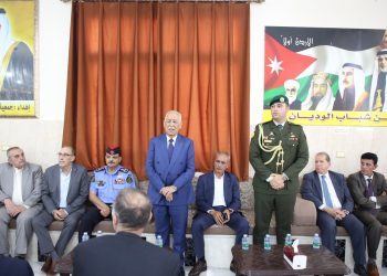 مندوبا عن الملك وولي العهد.. العيسوي يعزي بوفاة اللواء المتقاعد الوديان
