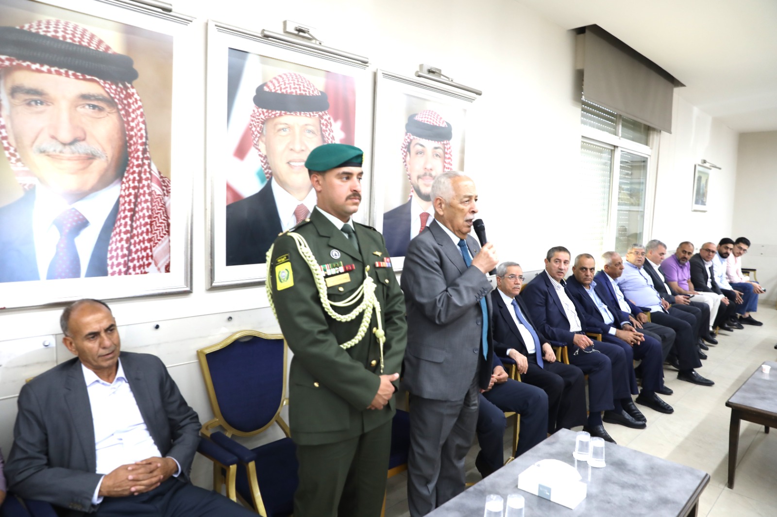 مندوبا عن الملك وولي العهد… العيسوي يعزي عشيرة الرواشدة