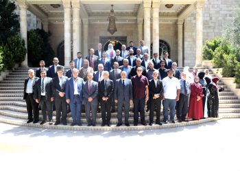 العيسوي يلتقي فعاليات مجتمعية وتطوعية ونسائية وشبابية