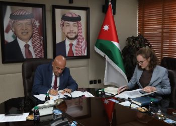 الأردن وألمانيا يوقعان اتفاقية لبدء تنفيذ منحة الناقل الوطني وتعزيز الأمن المائي