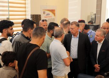 وزير الداخلية: مباحثات لتشغيل جسر الملك حسين على مدار الساعة