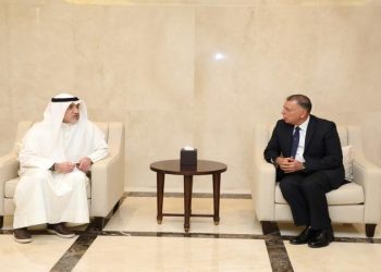 وزير الداخلية يستقبل نظيره الكويتي