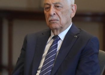مندوبا عن الملك وولي العهد…العيسوي يعزي عشيرة الزيادات العبادي
