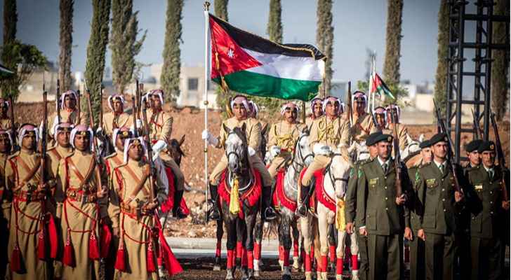 الأردنيون يحتفلون بيوم الجيش وذكرى الثورة العربية الكبرى