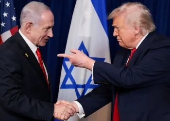 ترمب : حذرت نتنياهو بأنه إذا حول التصعيد إلى حرب سيبقى وحيدا أمام إيران