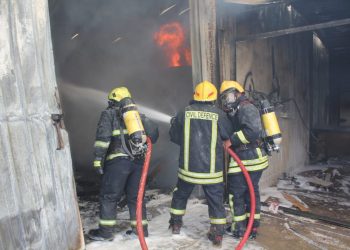 إصابتان بحريق مبنى من أربعة طوابق في عمّان