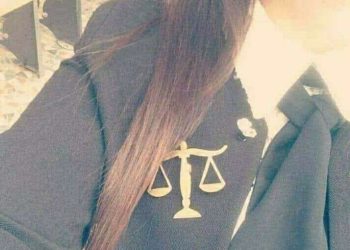 الإدارية تؤيد وقف محامية مؤقتاً بسبب منشورات على مواقع التواصل