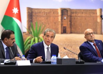 رئيس الوزراء: برنامج تنموي للزرقاء بأكثر من 800 مليون دينار خلال ثلاث سنوات