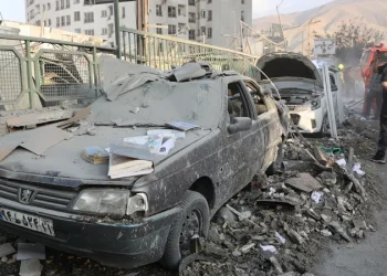 إيران تحث مواطنيها على الحد من استخدام مكيفات الهواء بعد الهجوم الأمريكي