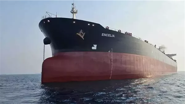استهداف سفينة سعودية في البحر الأحمر وطاقمها بخير