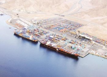 خليفات: موانئ العقبة تعمل بكامل طاقتها ولا تأخير بحركة السفن رغم الظروف الإقليمية