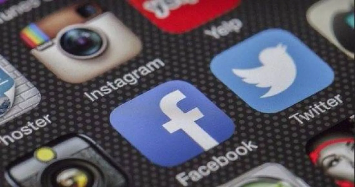 عطل مفاجئ يضرب منصة “فيسبوك” لدى بعض المستخدمين