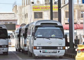 جهود حكومية لتطوير النقل العام وتوفير خدمات آمنة للطلبة والمواطنين