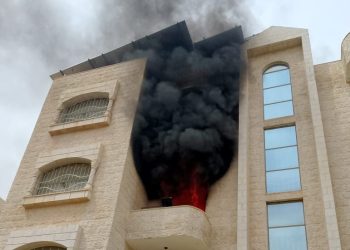 وفاة سيدة وإصابة طفليها إثر حريق منزل في العقبة