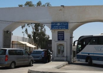 طرح عطاء لتخفيف الازدحامات المرورية على بوابة جسر الملك حسين
