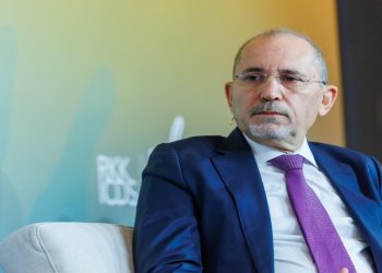 وزير الخارجية: السردية الإيرانية أن هناك قواعد أميركية في الأردن أمر غير صحيح