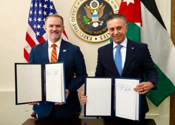 الأردن والولايات المتحدة يوقعان اتفاقا للتجارة المتبادلة لتعزيز العلاقات الاقتصادية