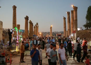 مهرجان جرش يعزز تجربة الزوار بمسرح جديد وسوق للمنتجات المحلية
