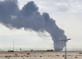 الكويت تعلن تعرض محطة كهرباء لاعتداء إيراني وتدعو لترشيد الاستهلاك