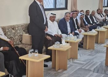 مندوبا عن الملك وولي العهد…العيسوي يعزي عشيرة الرحامنة
