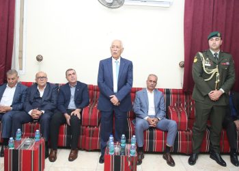 مندوبا عن الملك وولي العهد.. العيسوي يعزي عشيرة القرعان