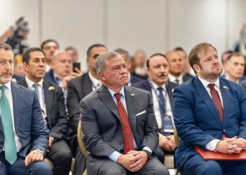 الملك يحضر الجلسة الافتتاحية لملتقى الأعمال الأردني البريطاني في لندن