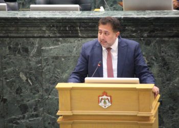 الرقب يطالب قانونية النواب بحل نفسها