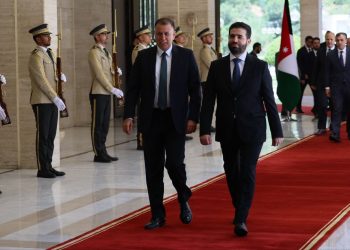 وزير الداخلية يبدأ زيارة رسمية للعاصمة السورية