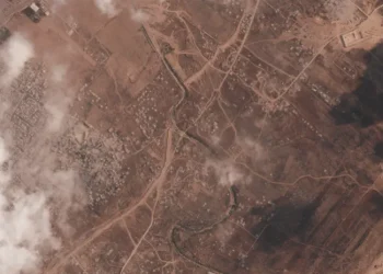 الاحتلال يفرض واقعا جغرافيا جديدا في غزة عبر ساتر ترابي ضخم