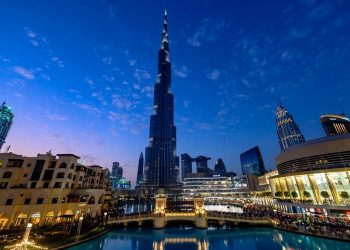 حكومة دبي تنفي تقريراً عن انفجارات في وسط المدينة